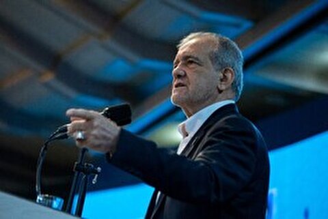 پزشکیان: زین‌پس تمام صنایع آب‌بر باید صرفاً در سواحل جنوبی توسعه پیدا کنند