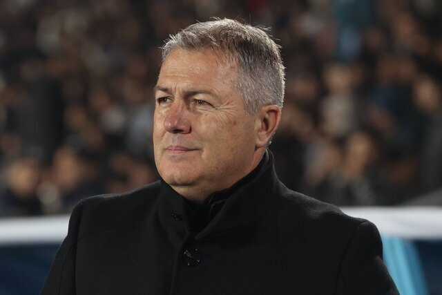 سرمربی تراکتور: حواشی زیاد است، اما تیم ما قوی و متحد است