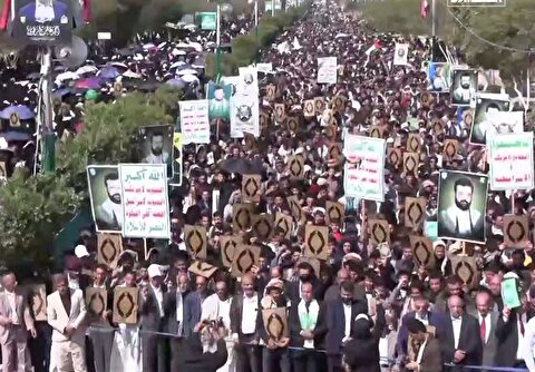 دانشجویان یمنی اهانت‌های مکرر آمریکایی صهیونیستی به قرآن را محکوم کردند