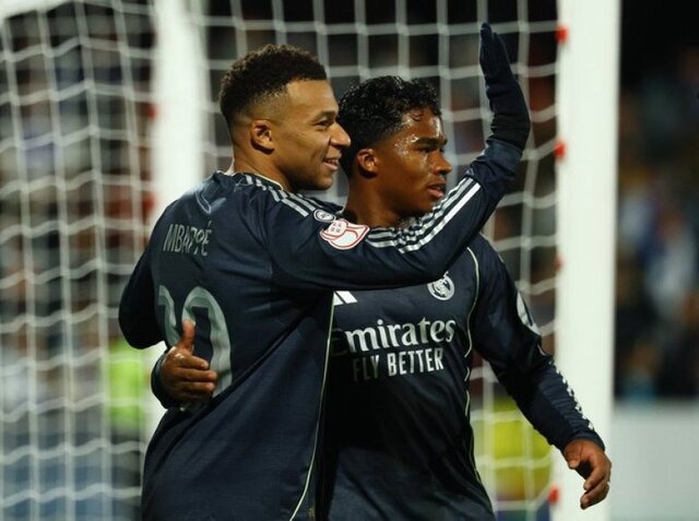 ام باپه به رکورد CR7 رسید