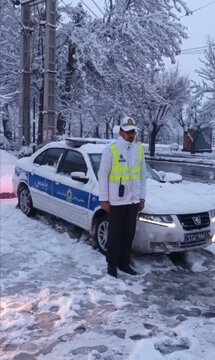 تردد موتورسیکلت و دوچرخه در شرایط برفی ممنوع است