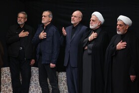 عکس/ سران قوا در سومین شب مراسم عزاداری شهادت حضرت فاطمه (س)