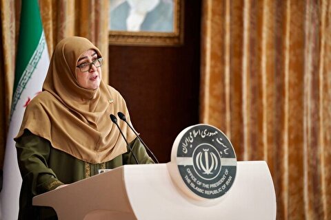 مهاجرانی: کارت جایگاه‌ها کانال اصلی قاچاق بنزین بودند / ۸۰ درصد مردم هیچ تغییری در سهمیه و نرخ بنزین خود نخواهند دید