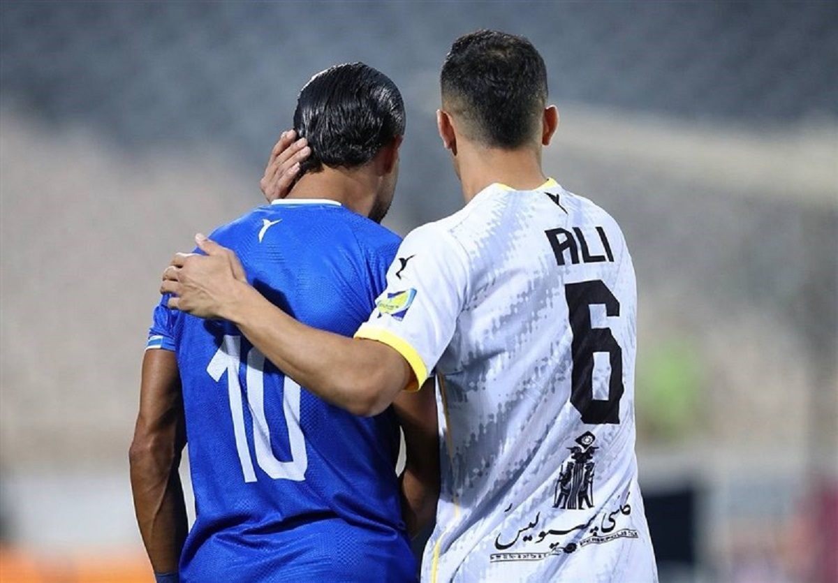 شایعه لغو استقلال – فولاد رد شد/ هواداران اجازه ورود دارند