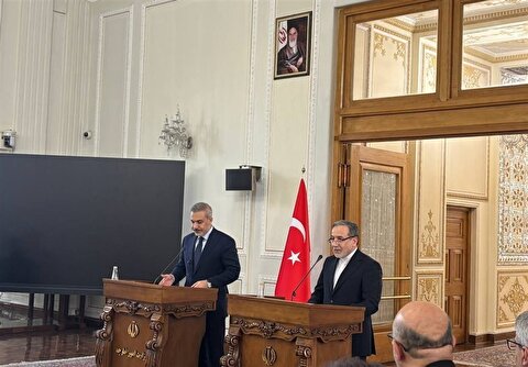 گشایش سرکنسولگری ایران در وان و گسترش تجارت/ محور نشست وزرای خارجه ایران و ترکیه