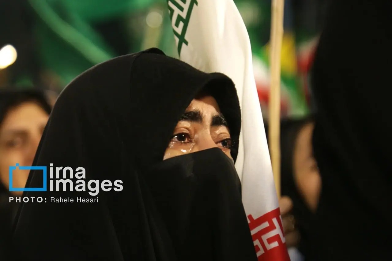 تصاویری از مراسم چهلم رهبر انقلاب در تهران تصاویری از مراسم چهلم رهبر انقلاب در تهران