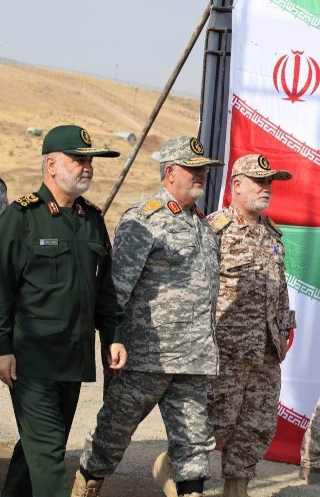 عکس/ قابی ماندگار از سه فرمانده ارشد شهید شده سپاه پاسداران