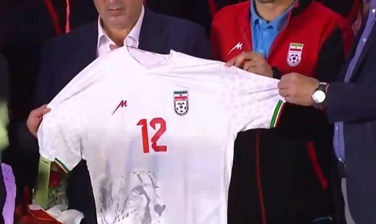 عکس/ رونمایی از پیراهن تیم ملی ایران در جام جهانی ۲۰۲۶ عکس/ رونمایی از پیراهن تیم ملی ایران در جام جهانی ۲۰۲۶