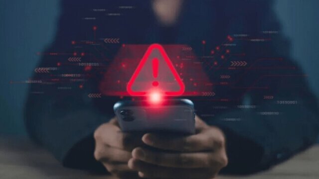 چرا تلفن همراه هنگ میکند؟