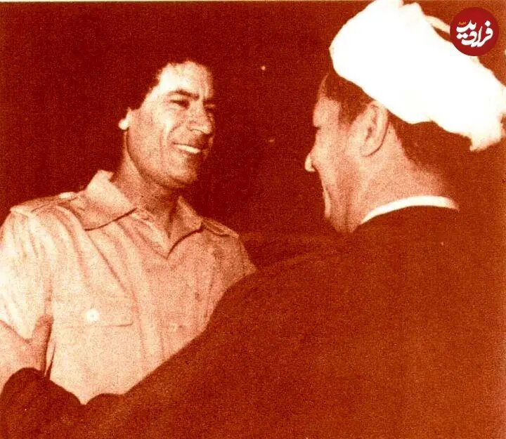 عکس/ دیدار هاشمی رفسنجانی با قذافی در اوایل جوانی عکس/ دیدار هاشمی رفسنجانی با قذافی در اوایل جوانی