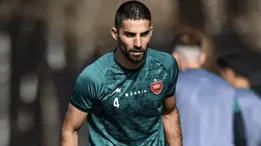 تمدید قرارداد مدافع ملی‌پوش پرسپولیس به بن‌بست خورد؟