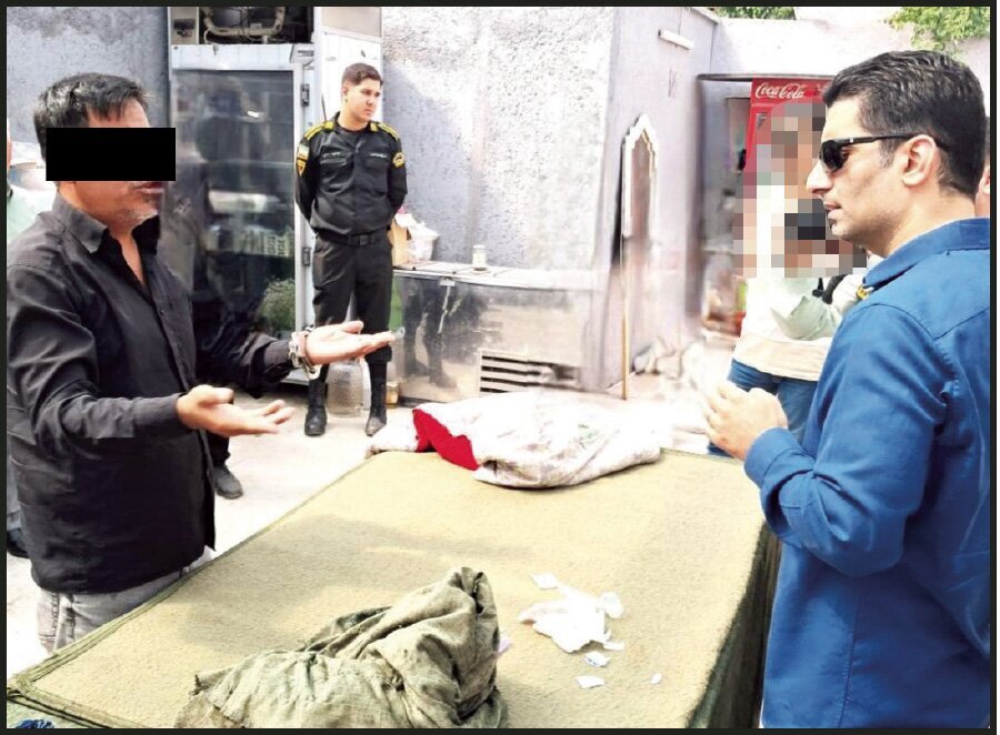 جنایت هولناک در باغ تالار؛ قتل ناموسی همسر و مرد غریبه با چکش + عکس جنایت هولناک در باغ تالار؛ قتل ناموسی همسر و مرد غریبه با چکش + عکس