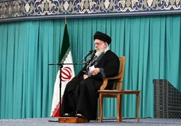 رهبر انقلاب: ملت ایران کمر فتنه را شکست/ مجرمین را رها نمی کنیم
