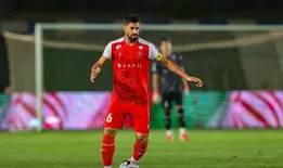 کنعانی‌زادگان مصدوم شد؛ کاپیتان پرسپولیس تا نیم‌فصل خانه‌نشین است