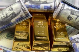 کاهش قیمت طلا، سکه و دلار در ایران/ دلار به کانال ۱۶۰ هزار رفت