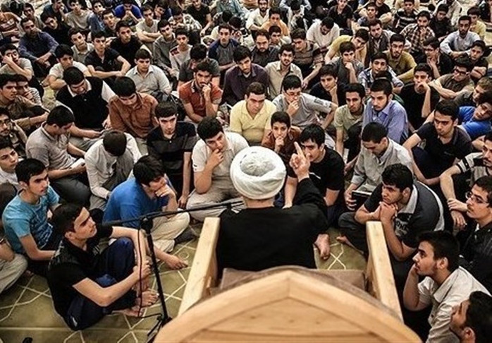 هنر پیوند جوانان با نماز