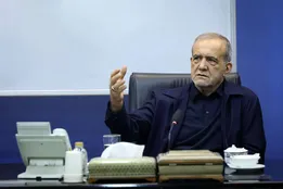پزشکیان: شاهنامه پناهگاه هویت ایرانی است