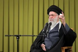 ۳ پیام موضع قاطع رهبر انقلاب درباره جنگ احتمالی