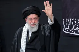 حیرت جهان از عظمت قائد شهید امت