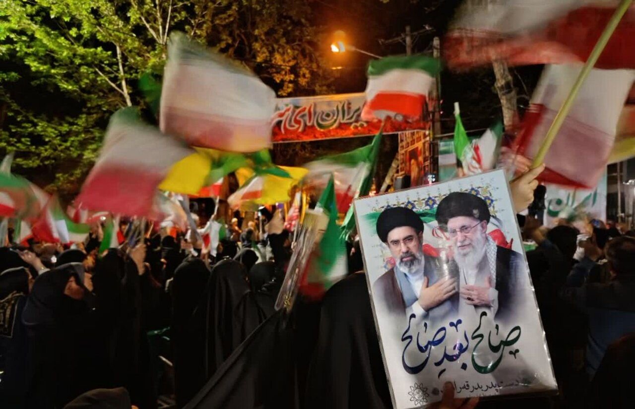شکست دشمن در جنگ/ محوریت پیامهای رهبر انقلاب شکست دشمن در جنگ/ محوریت پیامهای رهبر انقلاب