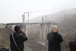 دشمن درپی کوچک انگاری بزرگترین پل غرب آسیا