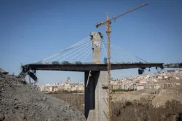 بازسازی پل B1 آغاز شد