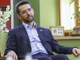 آذری جهرمی: درباره وصل‌شدن دوباره اینترنت برآورد زمانی ندارم