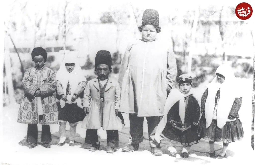 زنان و مردان کوتاه‌قد دربار ناصرالدین‌شاه + عکس