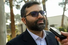 سقاب اصفهانی: فعلاً بنزین گران نمی‌شود / در صورت عدم رفع کمبود، نرخ سوم می‌آید
