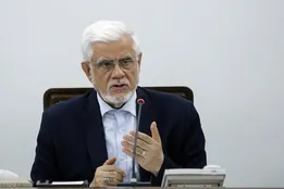 عارف: دشمن ناچار به التماس مجدد برای آتش‌بس شد