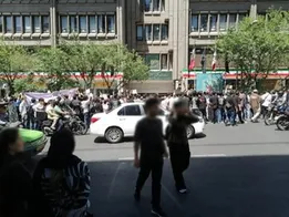 ماجرای تجمع دانش‌آموزان معترض در مقابل وزارت آموزش و پرورش چه بود؟