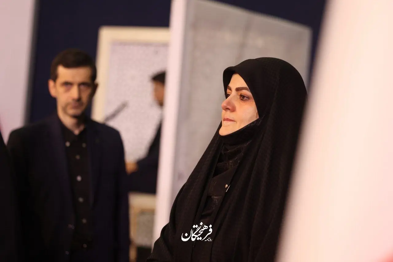 چشمان سرخ دختر پزشکیان در مصلی تهران