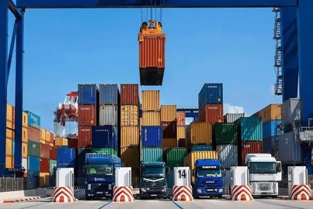 آسیب‌شناسی صدور مجوز مراکز تجاری