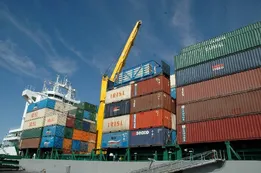 آفت واردات غیرضروری؛ از تضعیف تولید ملی تا افزایش نوسانات ارزی