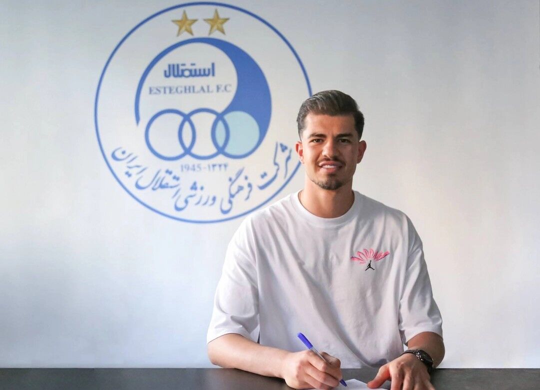 نقل و انتقالات استقلال و پرسپولیس؛ آخرین اخبار خریدهای جدید، لیست خروج و تغییرات بزرگ سرخابیها نقل و انتقالات استقلال و پرسپولیس؛ آخرین اخبار خریدهای جدید، لیست خروج و تغییرات بزرگ سرخابیها