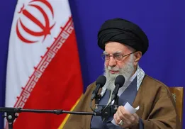 آیت الله خامنه‌ای: حوزه علمیه مشهد مدیون آیت‌الله میلانی است