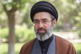 نحوه برگزاری جلسات رهبر انقلاب با سران قوا و شورای عالی امنیت ملی چگونه است؟