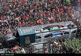 تحلیلگر هندی: قائد شهید «یگانه رهبر دموکراتیک جهان» بود