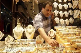 قیمت طلا و سکه امروز دوشنبه ۴ اسفند ۱۴۰۴ + جدول