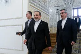 عراقچی و هیات مذاکره‌کننده تا چهارشنبه در نیویورک می‌مانند