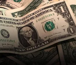 پیش بینی قیمت دلار سه شنبه ۶ مرداد ۱۴۰۵ / بازار ارز آماده موج جدید می‌شود