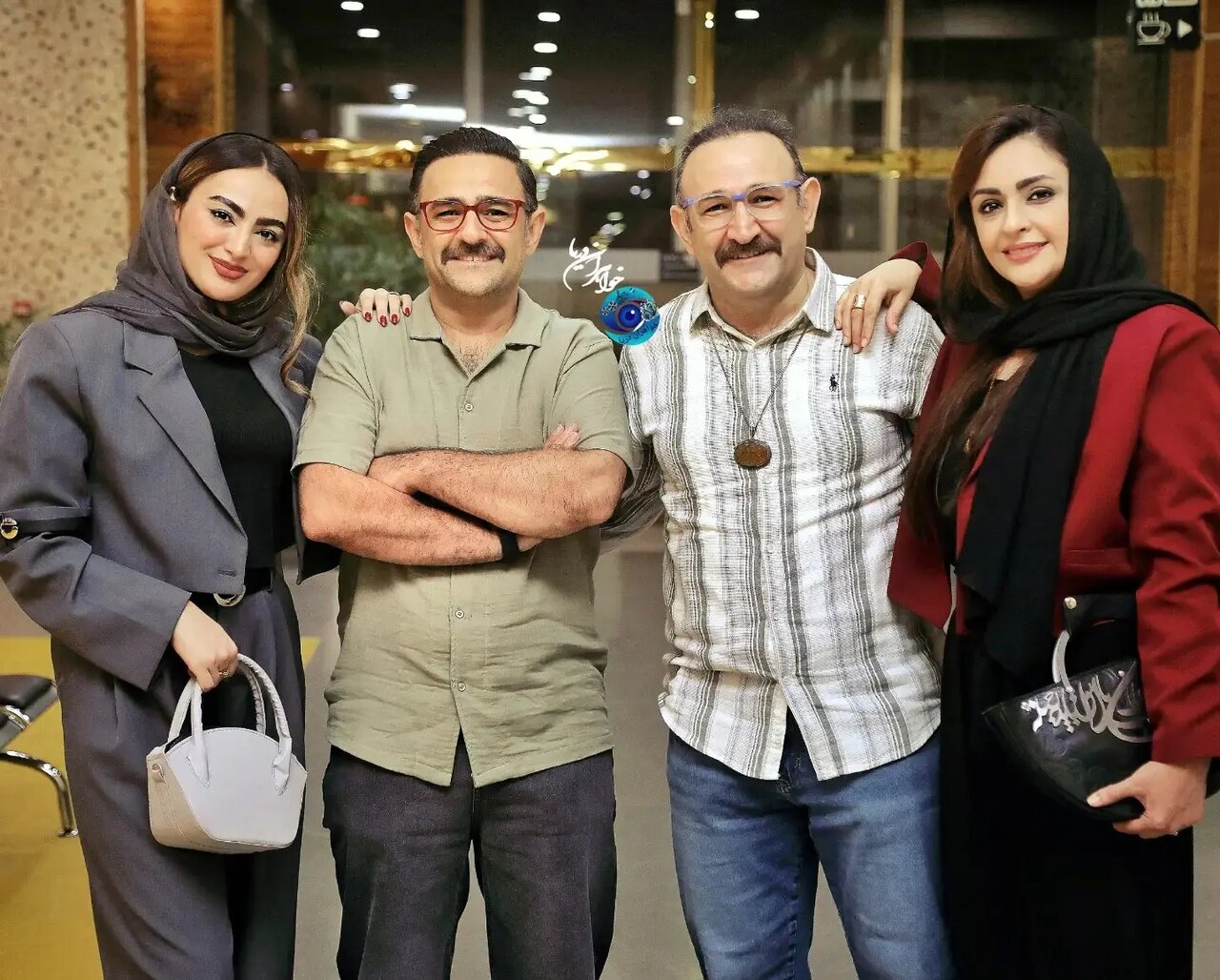 قاب خانوادگی دو برادر بازیگر سینما به همراه همسرانشان + عکس