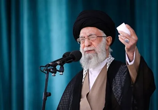 تصاویر | اقامه نماز جمعه به امامت رهبر معظم انقلاب اسلامی