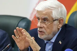عارف: اختلافات داخلی دولت را به افکار عمومی بکشانید، عزل خواهید شد