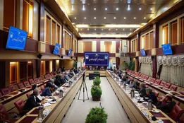 پزشکیان: نباید در جایگاه تماشاگر باقی ماند / حل مسایل نیازمند حضور در میدان و اقدام عملی است