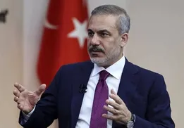 فیدان: ترکیه با ایران و آمریکا در تماس است