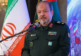 سرپرست وزارت دفاع: به گستره ایران، از اعماق زمین تا اوج آسمان، به زودی خواهید دید