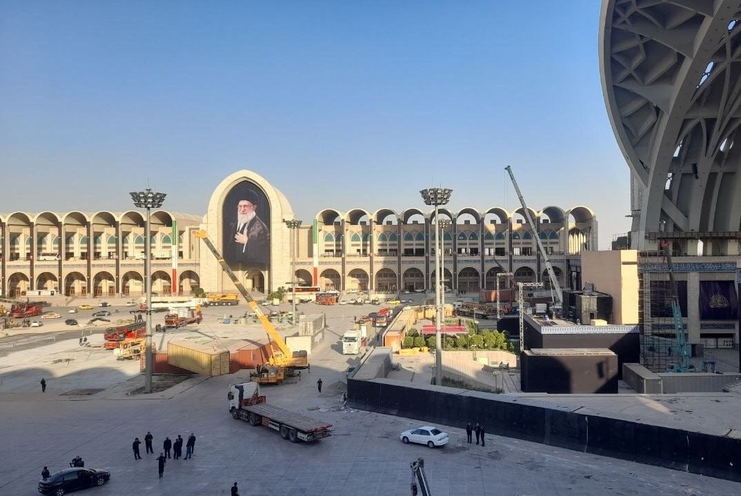 تصاویر دقیق از محل استقرار پیکر رهبر شهید در مصلی تهران تصاویر دقیق از محل استقرار پیکر رهبر شهید در مصلی تهران