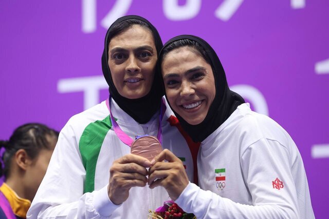 ماجرای حمله خواهران منصوریان به فدراسیون ووشو؛ از شکست خواهران منصوریان در انتخابی تا چاقو و دوربین مداربسته ماجرای حمله خواهران منصوریان به فدراسیون ووشو؛ از شکست خواهران منصوریان در انتخابی تا چاقو و دوربین مداربسته