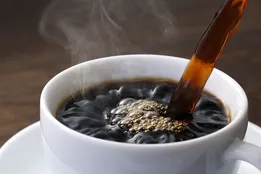 قهوه‌خور‌ها چربی کمتر، عضله بیشتر و تفاوت‌های هورمونی شگفت آوری دارند